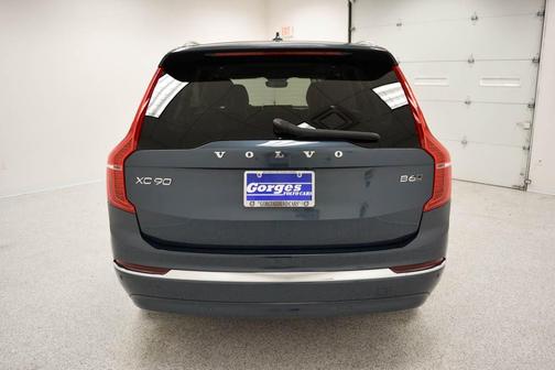 2024 Volvo XC90 B6 Plus Bright Theme 7-Seater
