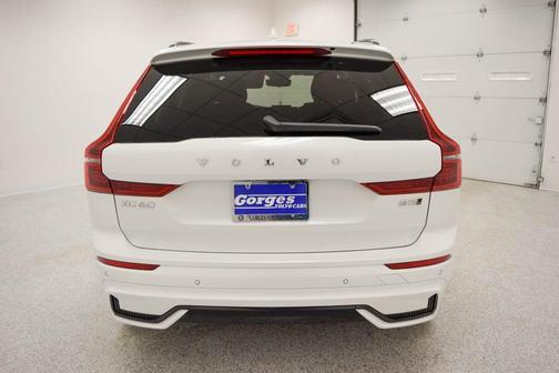 2026 Volvo XC60 B5 Core