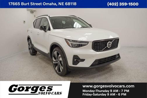 2026 Volvo XC40 B5 Ultra