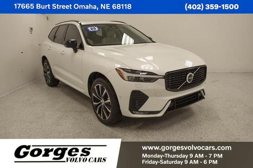 2025 Volvo XC60 B5 Plus