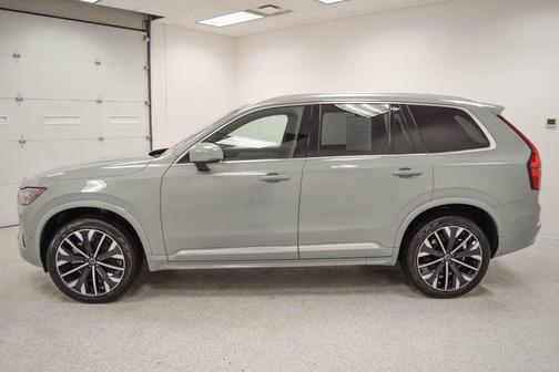 2025 Volvo XC90 B5 2025.5 PLUS 7-SEATER