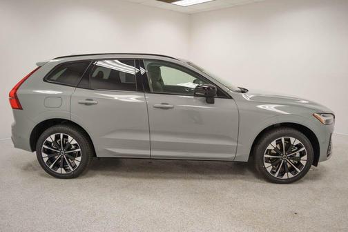 2026 Volvo XC60 Plug-In Hybrid T8 Plus