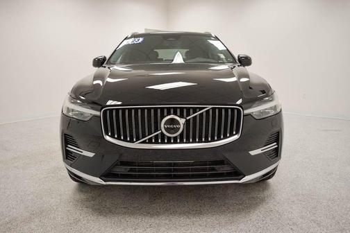 2023 Volvo XC60 Recharge Plug-In Hybrid T8 Ultimate Bright Theme