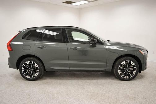 2026 Volvo XC60 Plug-In Hybrid T8 Plus