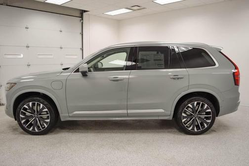 2026 Volvo XC90 Plug-In Hybrid T8 Plus 7-Seater