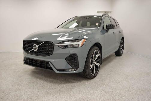 Thunder Gray 2023 Volvo XC60 B6 Ultimate Dark Theme