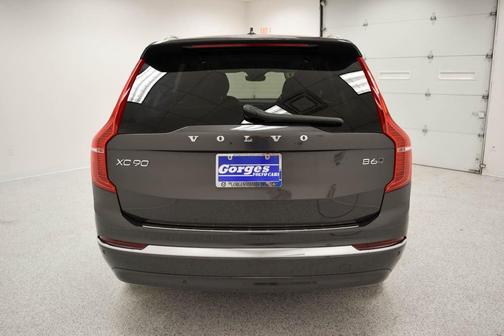 2023 Volvo XC90 B6 Ultimate 6-Seater