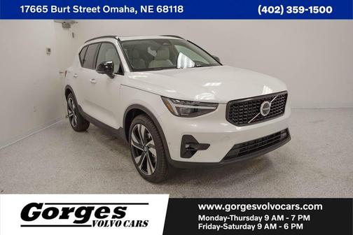 2026 Volvo XC40 B5 Plus