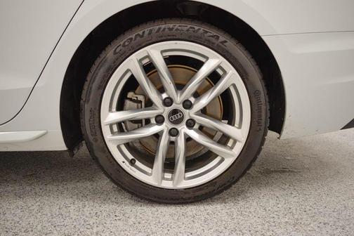 2023 Audi A4 45 S line quattro Premium