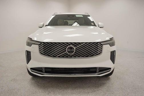 2026 Volvo XC90 B5 Plus 7-Seater