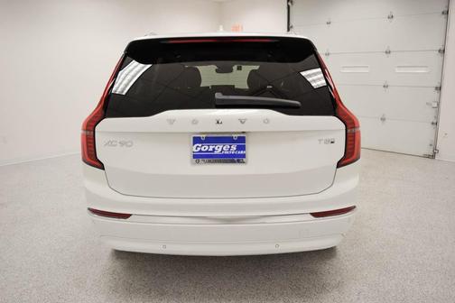 2025 Volvo XC90 Plug-In Hybrid T8 Plus 7-Seater