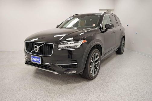 2018 Volvo XC90 T6 Momentum
