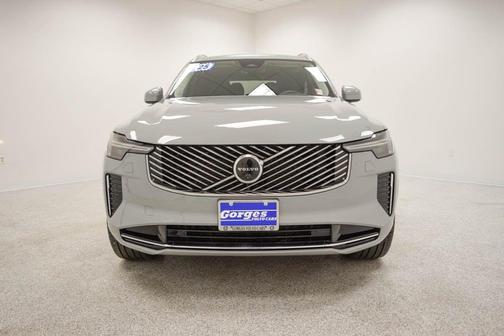 2025 Volvo XC90 B6 Plus 7-Seater