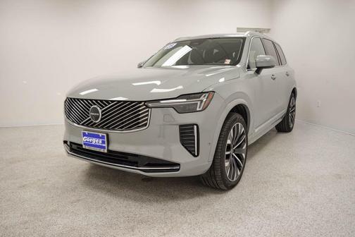 2025 Volvo XC90 B6 Plus 7-Seater