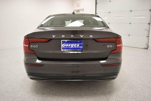 2024 Volvo S60 B5 Plus Dark Theme
