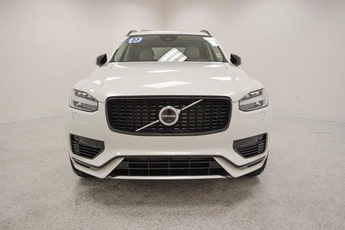2023 Volvo XC90 Recharge Plug-In Hybrid T8 Plus Dark Theme 7-Seater