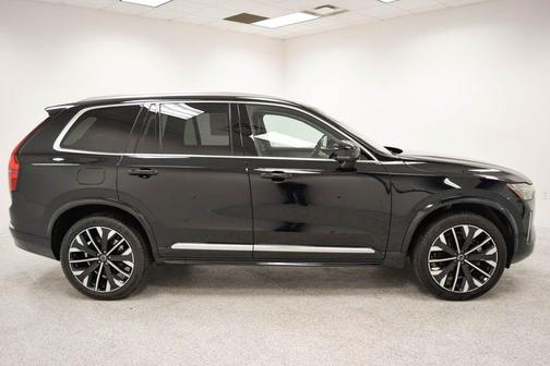 Onyx Black 2025 Volvo XC90 B6 Plus 7-Seater