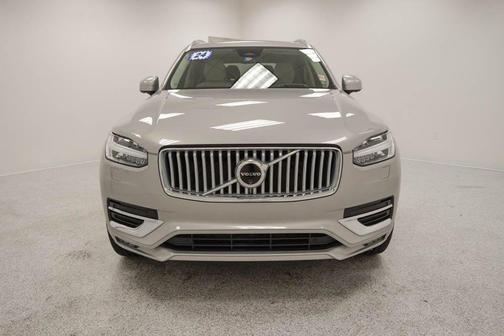 2024 Volvo XC90 B6 Ultimate Bright Theme 6-Seater