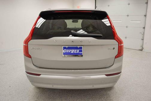 2024 Volvo XC90 B6 Ultimate Bright Theme 6-Seater