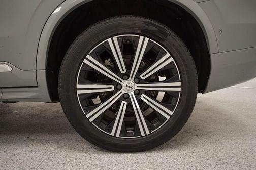 2024 Volvo XC90 B6 Plus Bright Theme 7-Seater