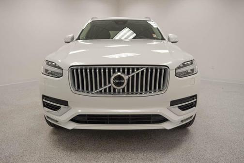 2025 Volvo XC90 B6 Core