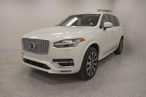 2025 Volvo XC90 B6 Core