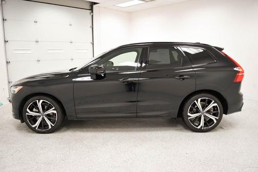 Black 2023 Volvo XC60 B6 Ultimate Dark Theme