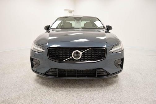 2025 Volvo S60 B5 Plus