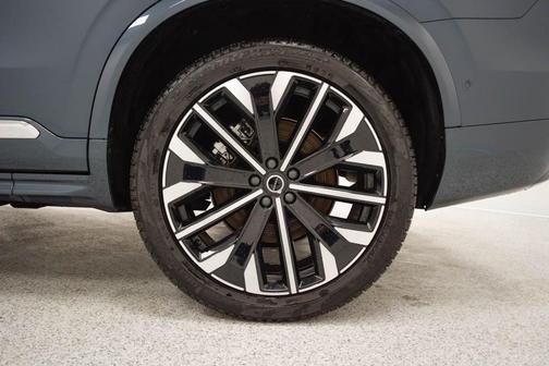 2025 Volvo XC90 B5 2025.5 PLUS 7-SEATER