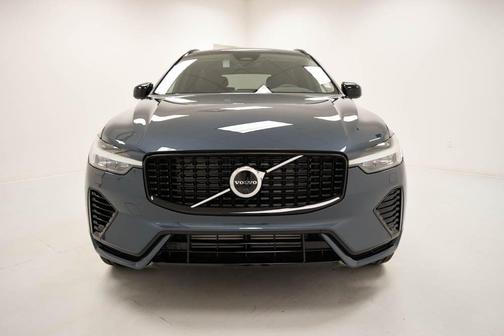 2025 Volvo XC60 Plug-In Hybrid T8 Plus