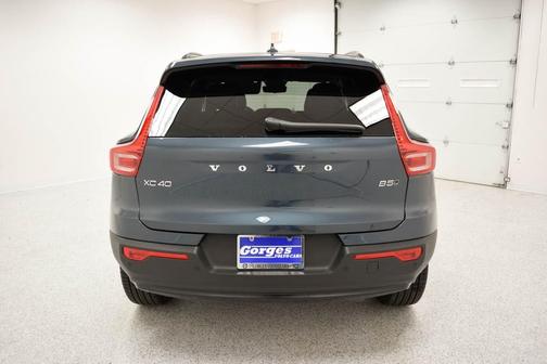 2026 Volvo XC40 B5 Ultra