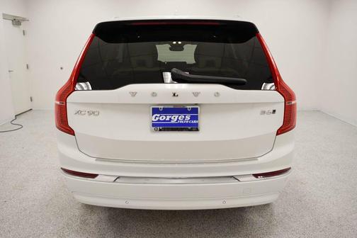 2024 Volvo XC90 B6 Plus Bright Theme 7-Seater