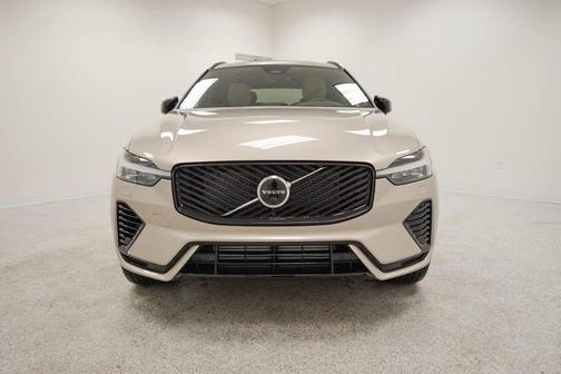 2026 Volvo XC60 Plug-In Hybrid T8 Plus