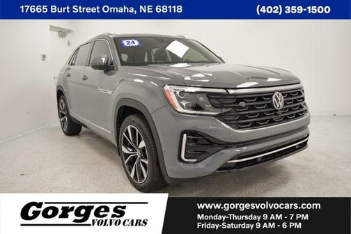Pure Gray 2024 Volkswagen Atlas Cross Sport 2.0T SEL Premium R-Line