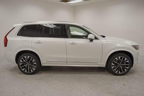2026 Volvo XC90 B6 Ultra 7-Seater
