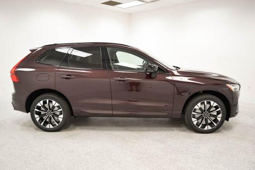 Mulberry Red 2026 Volvo XC60 Plug-In Hybrid T8 Plus