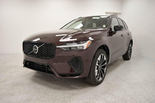 Mulberry Red 2026 Volvo XC60 Plug-In Hybrid T8 Plus