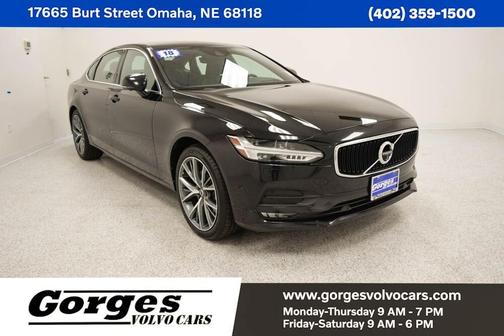 2018 Volvo S90 T5 Momentum