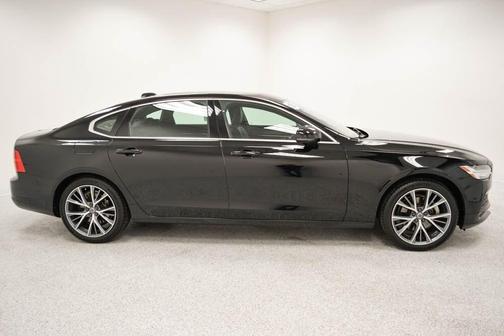 2018 Volvo S90 T5 Momentum