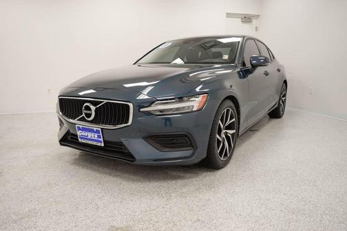 2019 Volvo S60 T6 Momentum