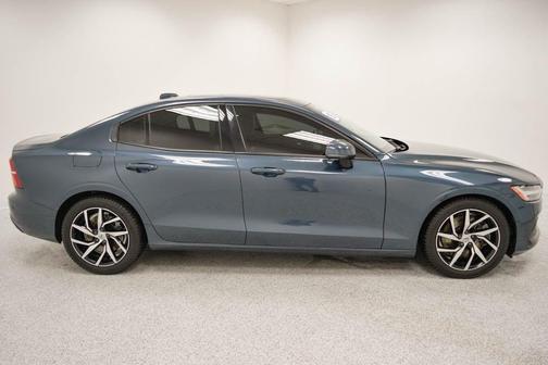 2019 Volvo S60 T6 Momentum