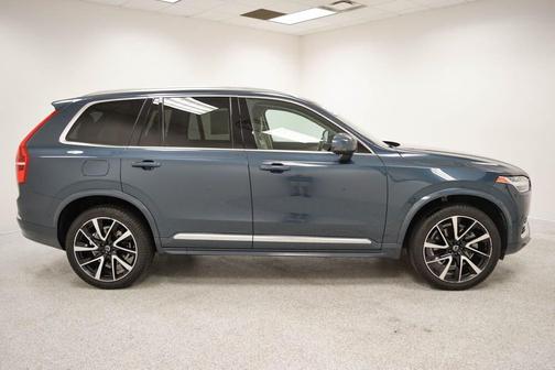 Denim Blue 2023 Volvo XC90 B6 Plus 6-Seater