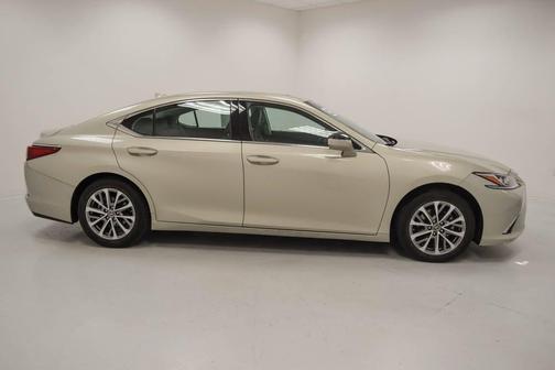 2022 Lexus ES 350 Base
