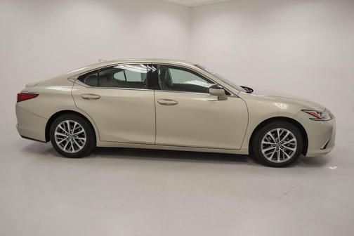 2022 Lexus ES 350 Base