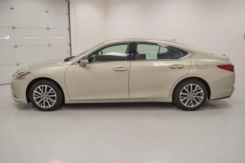 2022 Lexus ES 350 Base
