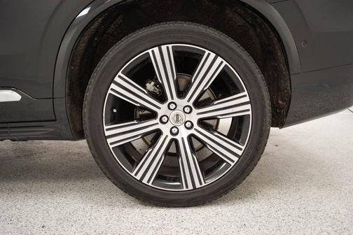 2022 Volvo XC90 T6 Inscription 7 Passenger