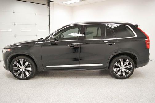2022 Volvo XC90 T6 Inscription 7 Passenger