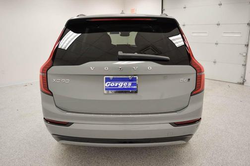 2026 Volvo XC90 B6 Ultra Dark Theme 7-Seater