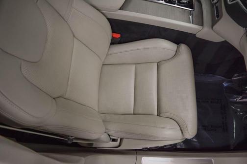 2022 Volvo XC90 Recharge Plug-In Hybrid EAWD INSCRIPTION 7 SEATER