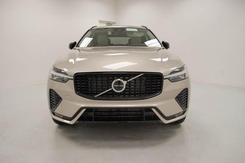 2025 Volvo XC60 B5 Core